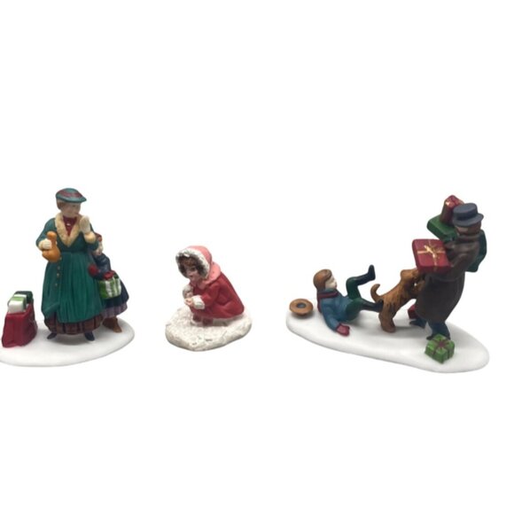 Department 56 Heritage Don't drop the presents Village Figures Set 3 Christmas - Picture 1 of 12